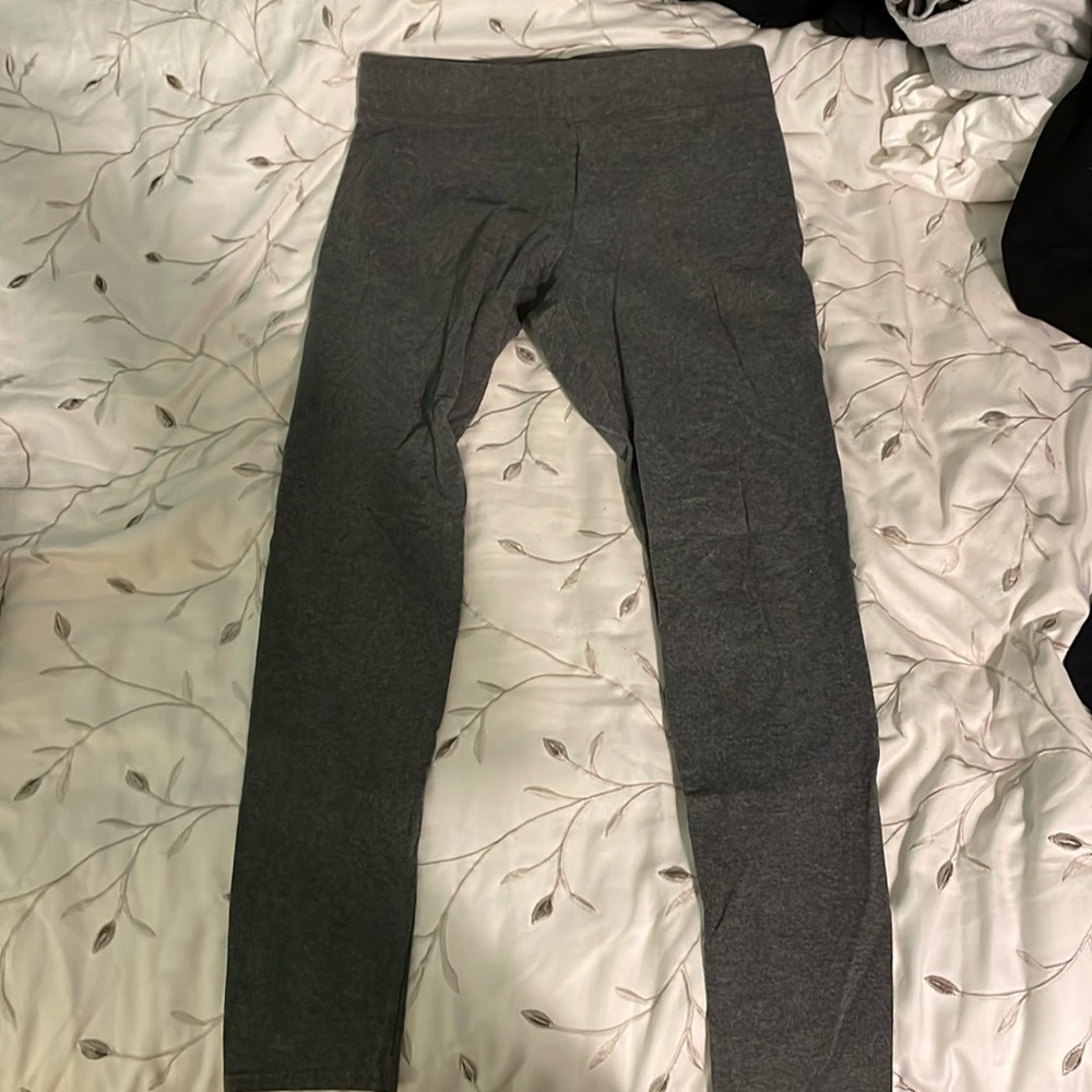 Grey medium aerie leggings
